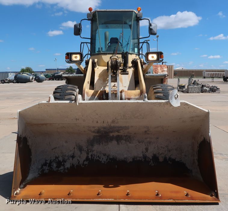 image for item DG7021 2001 Komatsu WA320-3MC wheel loader