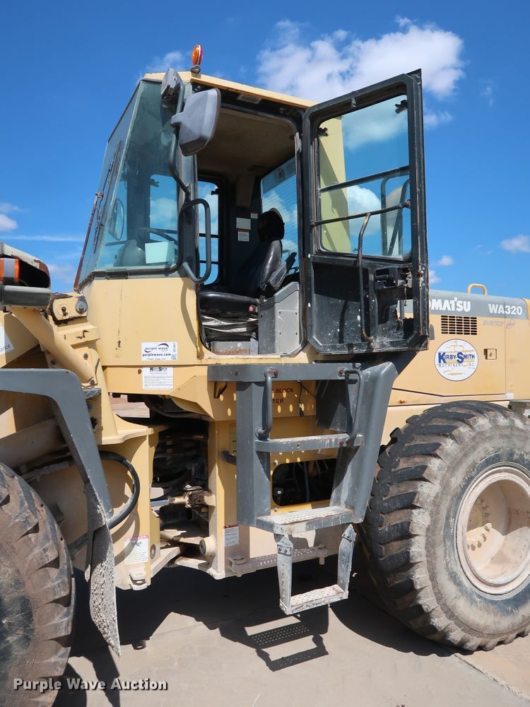 image for item DG7021 2001 Komatsu WA320-3MC wheel loader