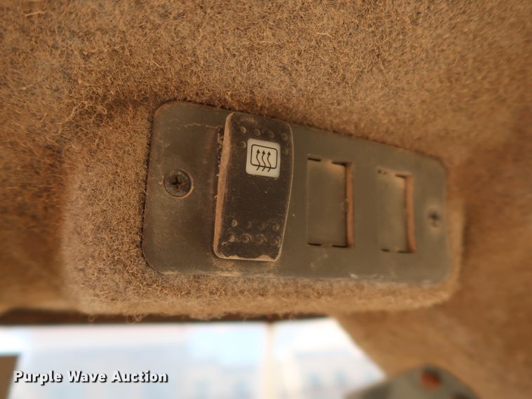 image for item DG7021 2001 Komatsu WA320-3MC wheel loader