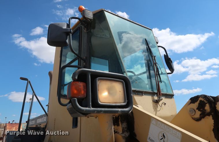 image for item DG7021 2001 Komatsu WA320-3MC wheel loader