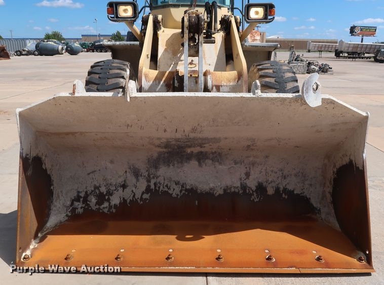 image for item DG7021 2001 Komatsu WA320-3MC wheel loader