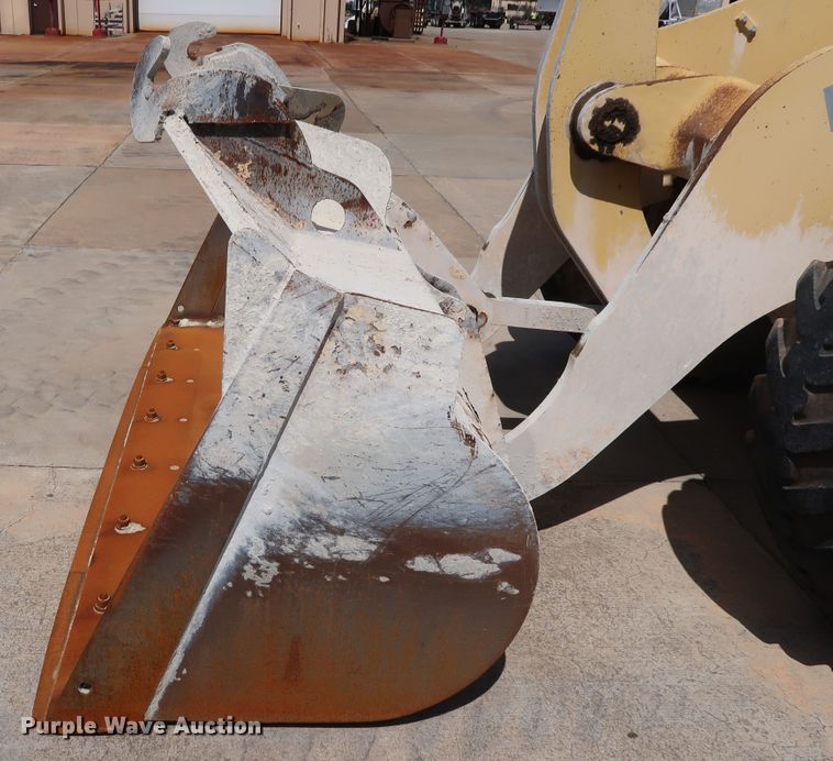 image for item DG7021 2001 Komatsu WA320-3MC wheel loader