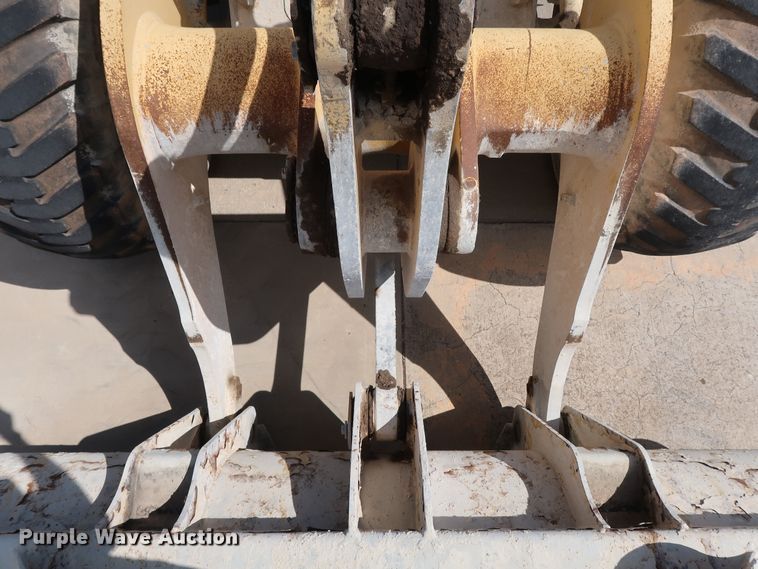 image for item DG7021 2001 Komatsu WA320-3MC wheel loader