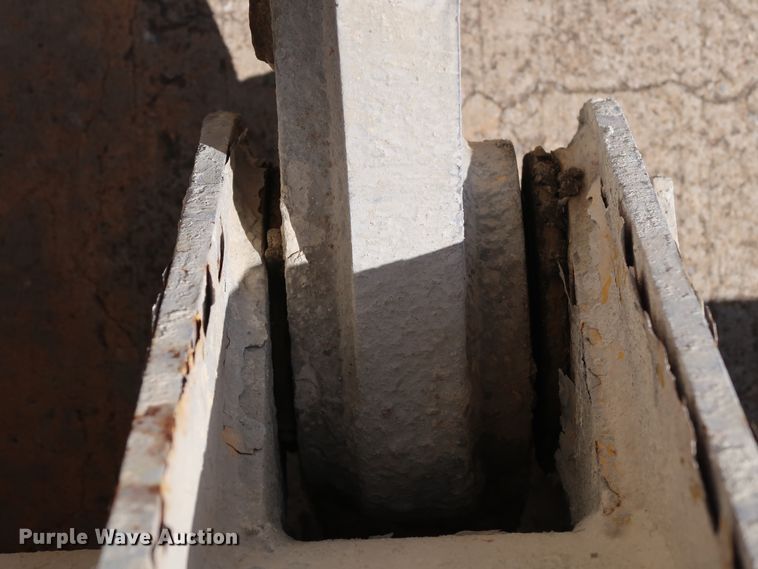 image for item DG7021 2001 Komatsu WA320-3MC wheel loader