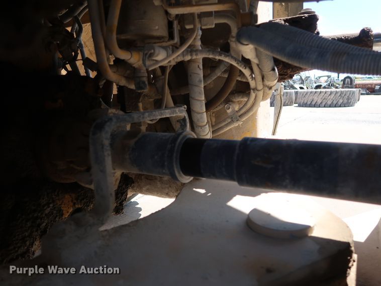 image for item DG7021 2001 Komatsu WA320-3MC wheel loader