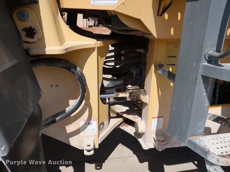 image for item DG7021 2001 Komatsu WA320-3MC wheel loader