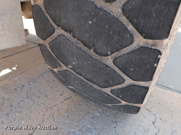 image for item DG7021 2001 Komatsu WA320-3MC wheel loader