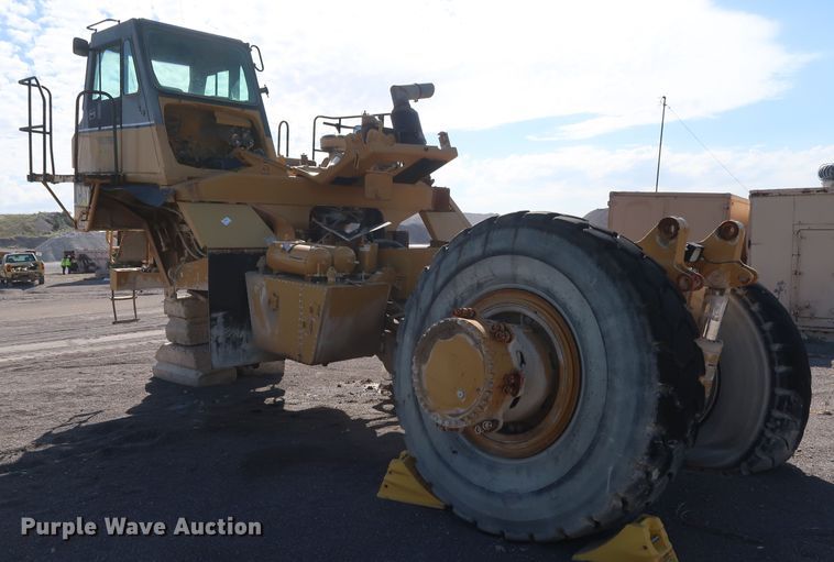 image for item DG7026 1999 Caterpillar 775D haul truck