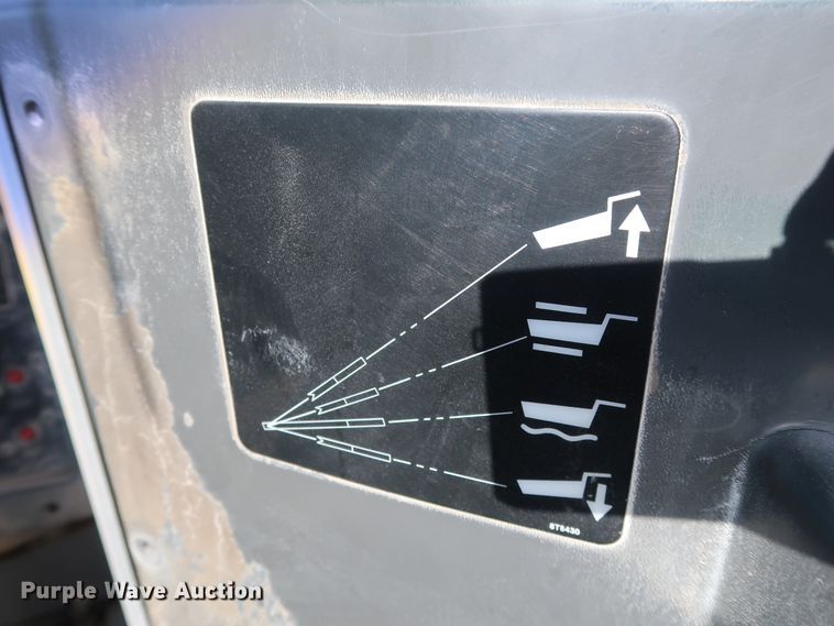 image for item DG7026 1999 Caterpillar 775D haul truck