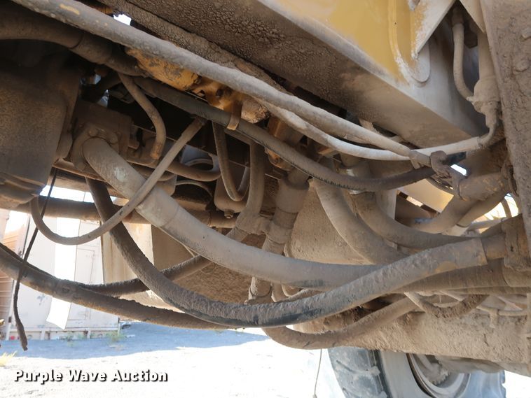 image for item DG7026 1999 Caterpillar 775D haul truck