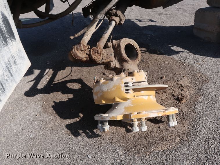 image for item DG7026 1999 Caterpillar 775D haul truck