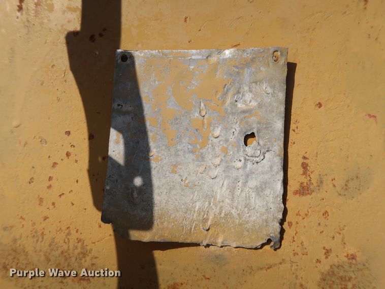 image for item DG7026 1999 Caterpillar 775D haul truck