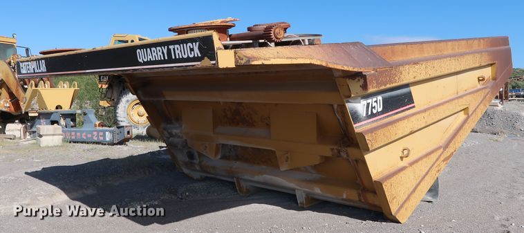 image for item DG7026 1999 Caterpillar 775D haul truck