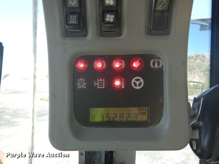 image for item DG7030 2003 Caterpillar 980G Series II wheel loader