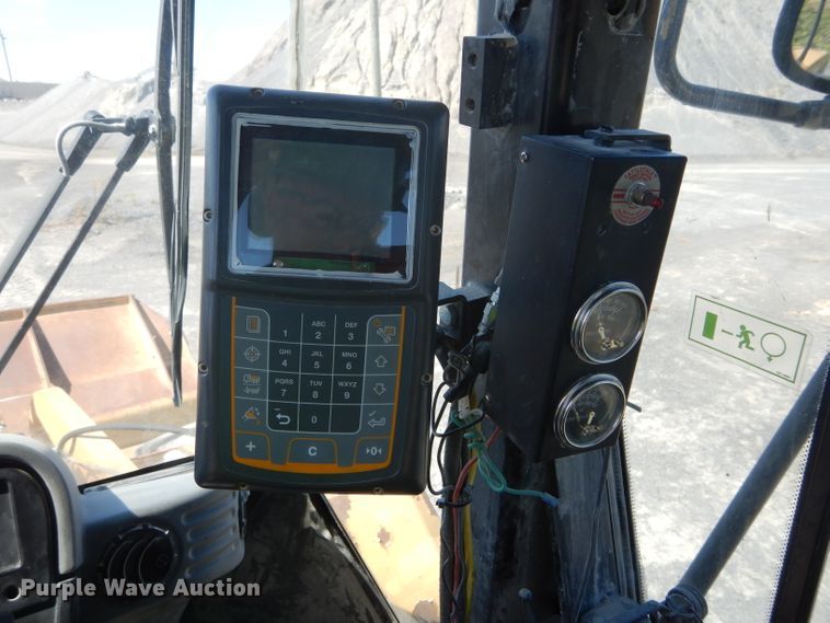 image for item DG7030 2003 Caterpillar 980G Series II wheel loader