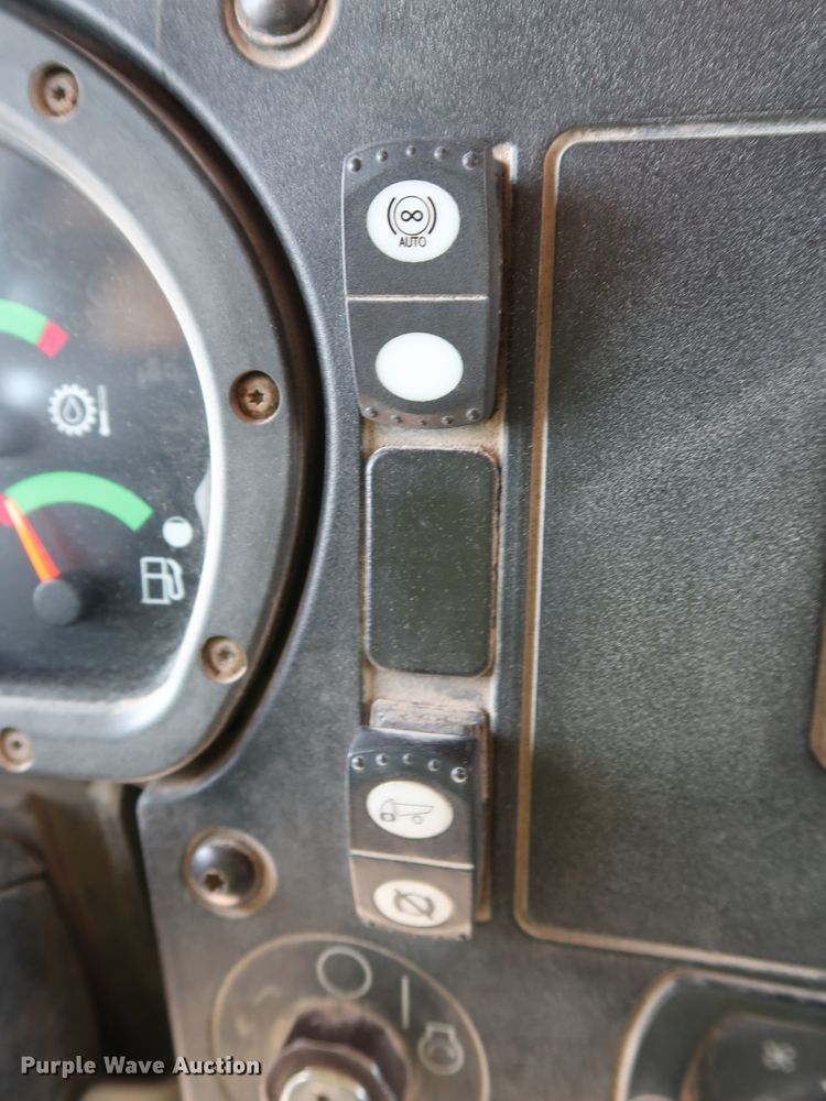 image for item DG7032 2007 Caterpillar 775F haul truck