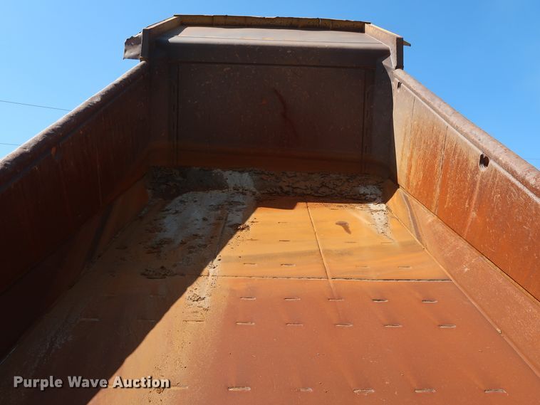 image for item DG7032 2007 Caterpillar 775F haul truck