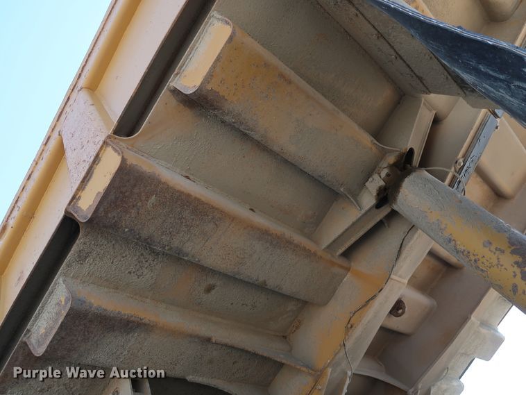 image for item DG7032 2007 Caterpillar 775F haul truck