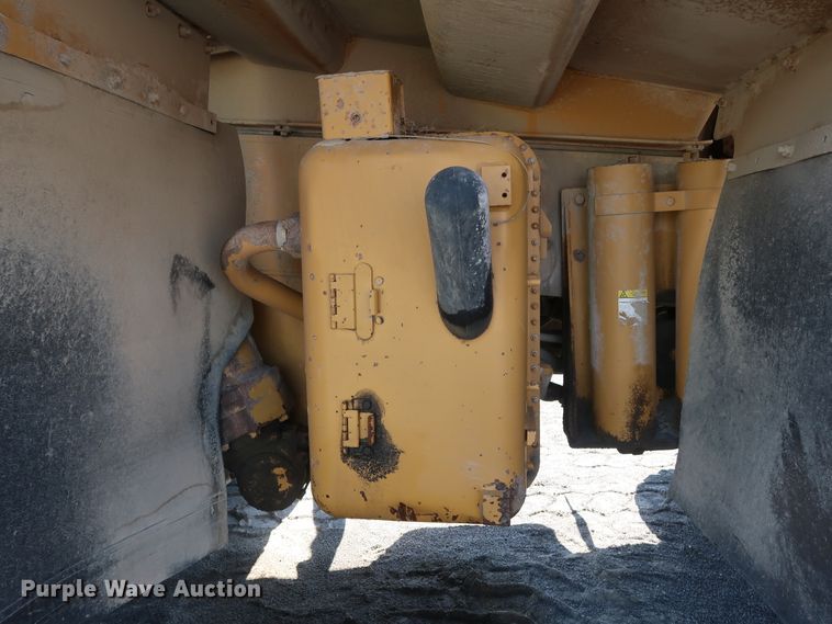 image for item DG7032 2007 Caterpillar 775F haul truck