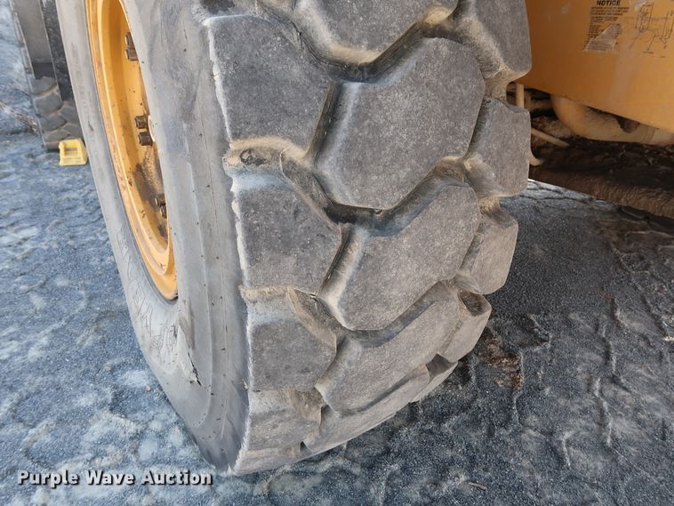 image for item DG7032 2007 Caterpillar 775F haul truck