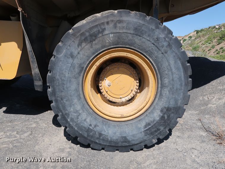 image for item DG7032 2007 Caterpillar 775F haul truck