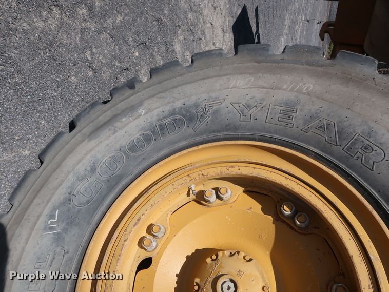 image for item DG7032 2007 Caterpillar 775F haul truck