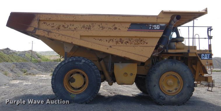 image for item DG7033 1999 Caterpillar 775D haul truck