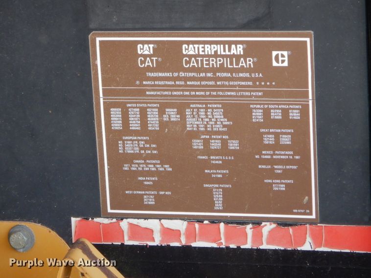 image for item DG7033 1999 Caterpillar 775D haul truck