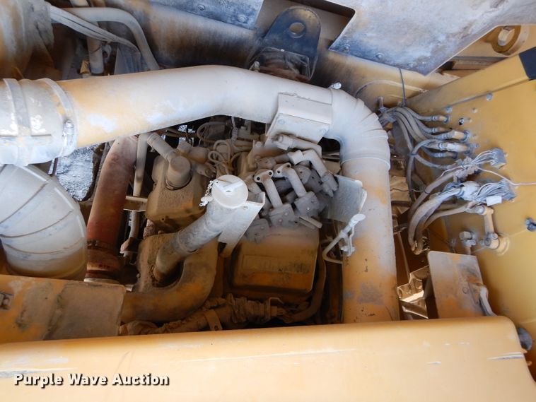 image for item DG7033 1999 Caterpillar 775D haul truck