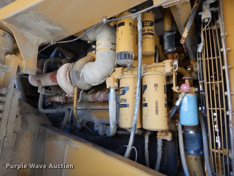 image for item DG7033 1999 Caterpillar 775D haul truck