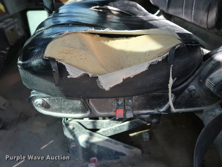 image for item DG7034 2000 Kenworth W900 truck cab and chassis