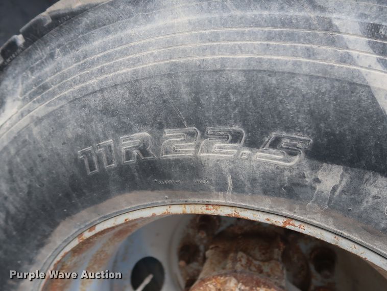 image for item DG7034 2000 Kenworth W900 truck cab and chassis