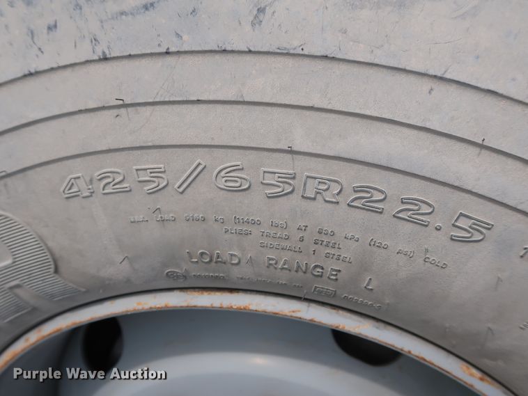 image for item DG7034 2000 Kenworth W900 truck cab and chassis