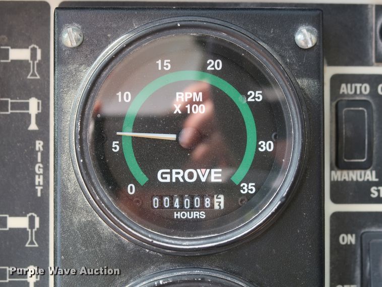 image for item DG7035 1999 Grove RT500D crane