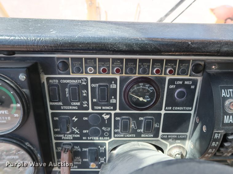 image for item DG7035 1999 Grove RT500D crane