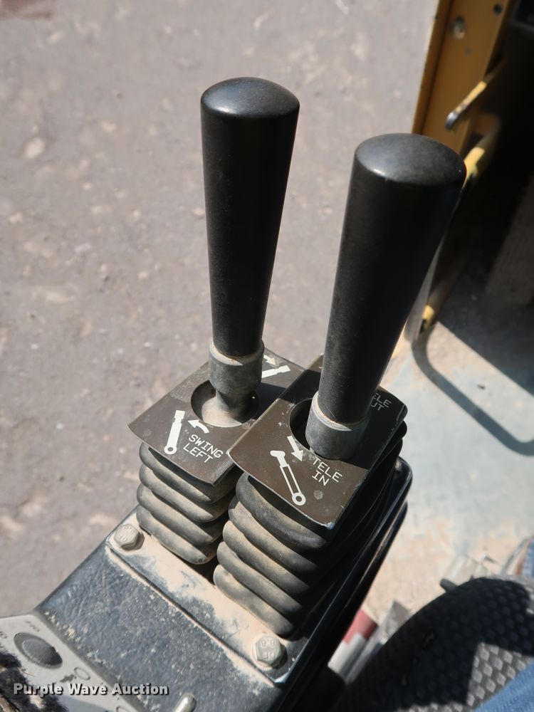 image for item DG7035 1999 Grove RT500D crane