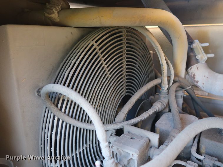 image for item DG7035 1999 Grove RT500D crane