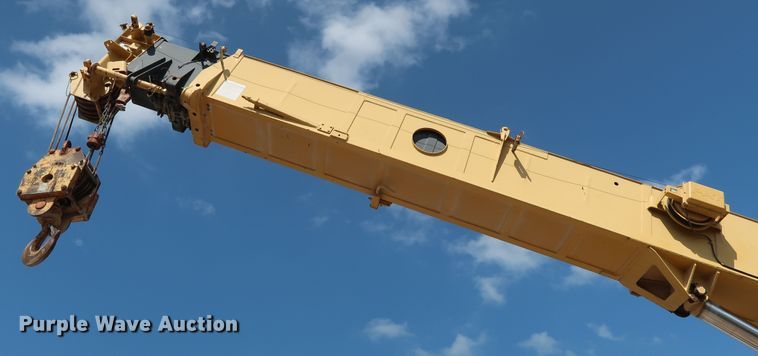 image for item DG7035 1999 Grove RT500D crane