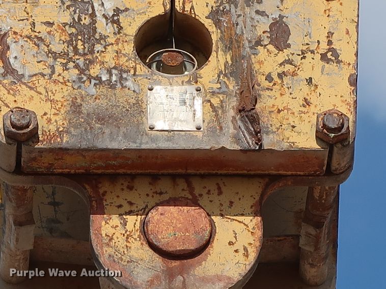 image for item DG7035 1999 Grove RT500D crane