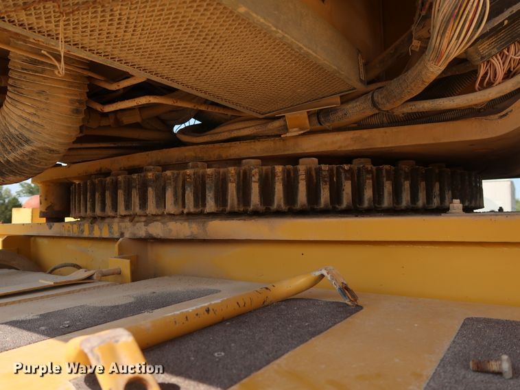 image for item DG7035 1999 Grove RT500D crane