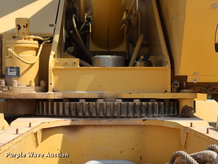 image for item DG7035 1999 Grove RT500D crane