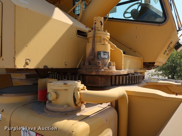 image for item DG7035 1999 Grove RT500D crane