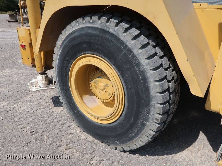 image for item DG7035 1999 Grove RT500D crane