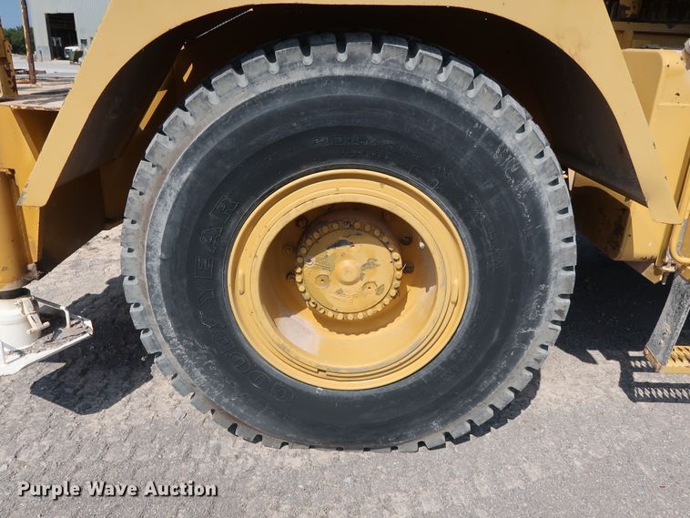 image for item DG7035 1999 Grove RT500D crane