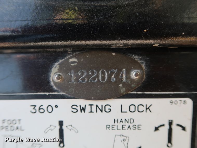 image for item DG7035 1999 Grove RT500D crane