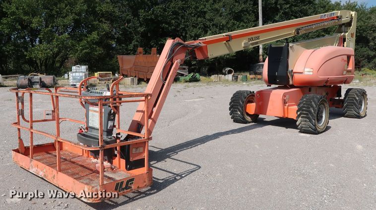 image for item DG7036 2010 JLG 800AJ boom lift