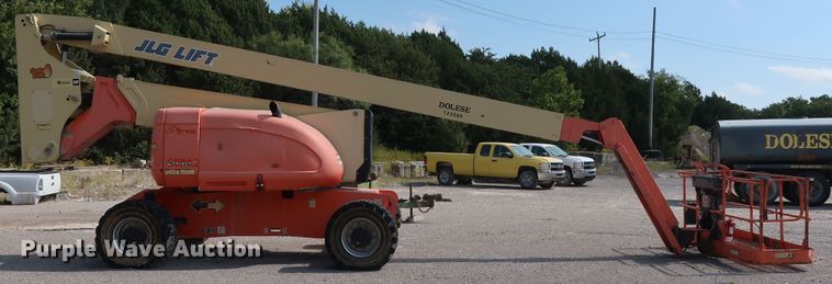 image for item DG7036 2010 JLG 800AJ boom lift