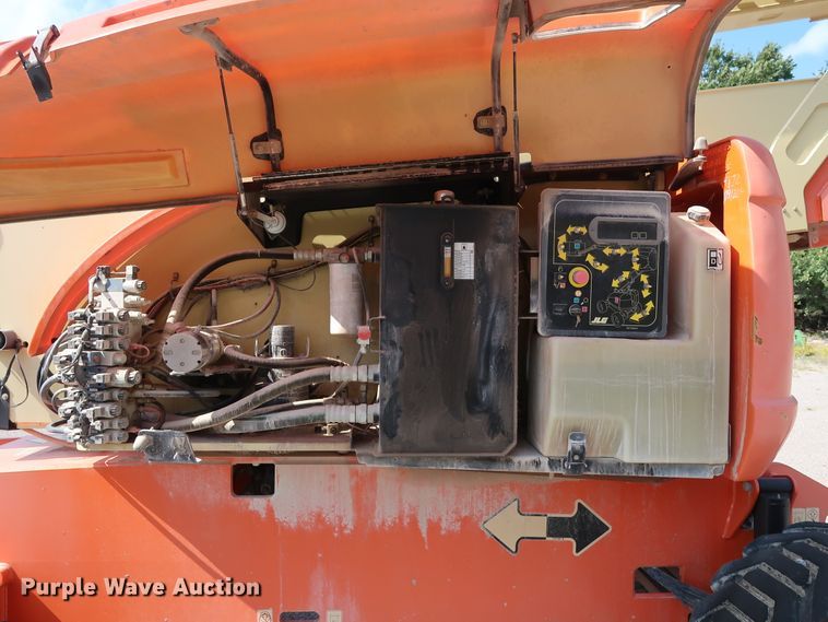 image for item DG7036 2010 JLG 800AJ boom lift