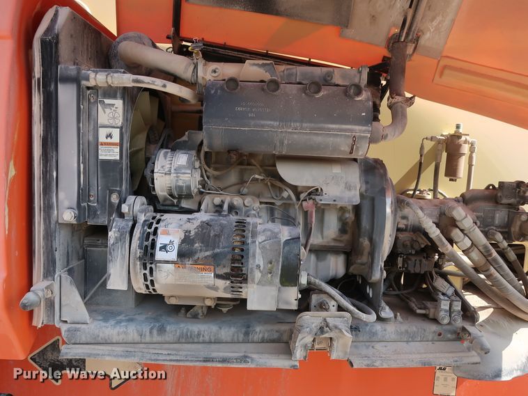 image for item DG7036 2010 JLG 800AJ boom lift