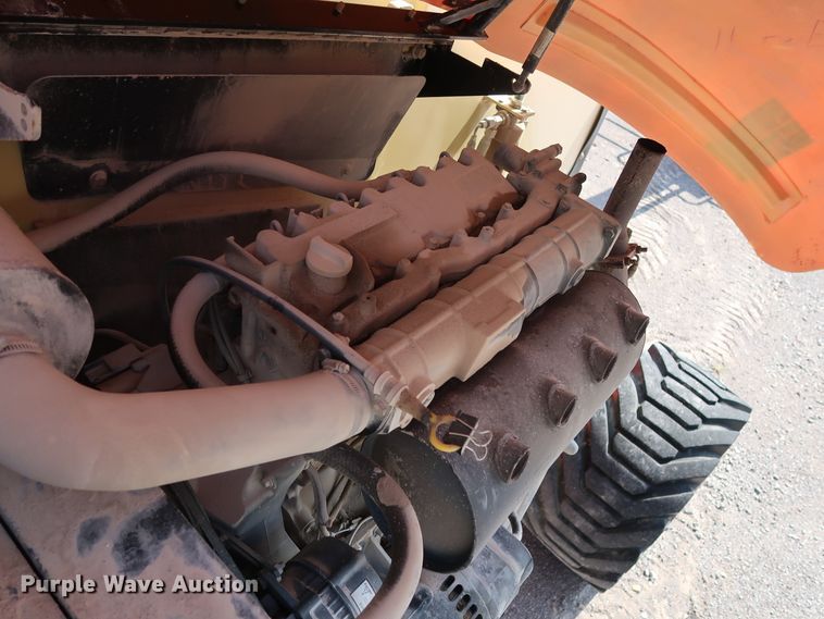 image for item DG7036 2010 JLG 800AJ boom lift